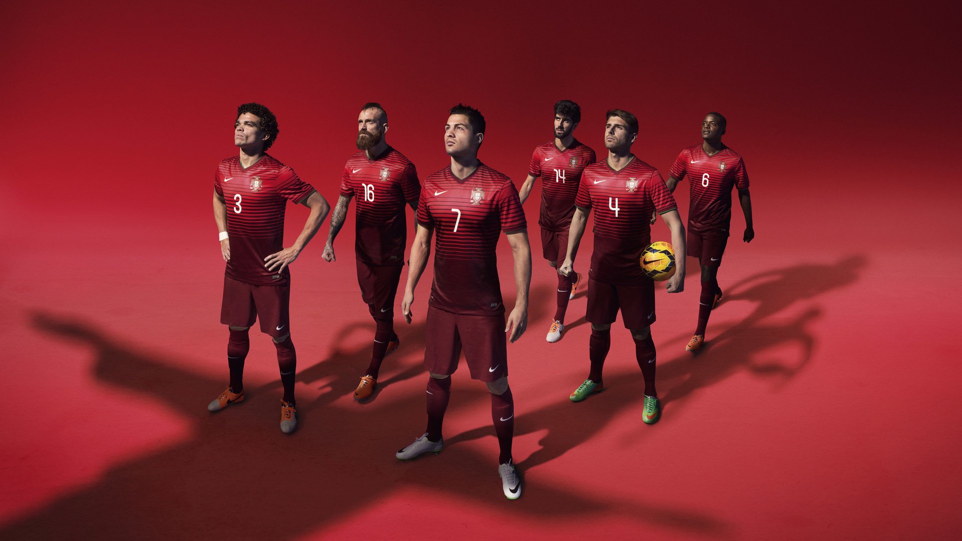 世界杯话题热度榜:球员哭泣画面比进球集锦更刷屏